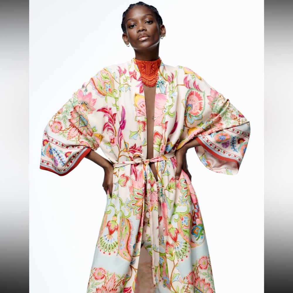 Zara New Belted Printed Kimono Multicolored. Size M, with tags.